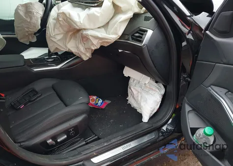 2020 BMW 330Xi xDrive from USA, damaged, VIN 3MW5R7J03L8B37301